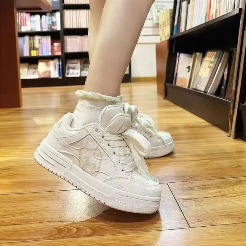 Chaussures pour femmes et hommes