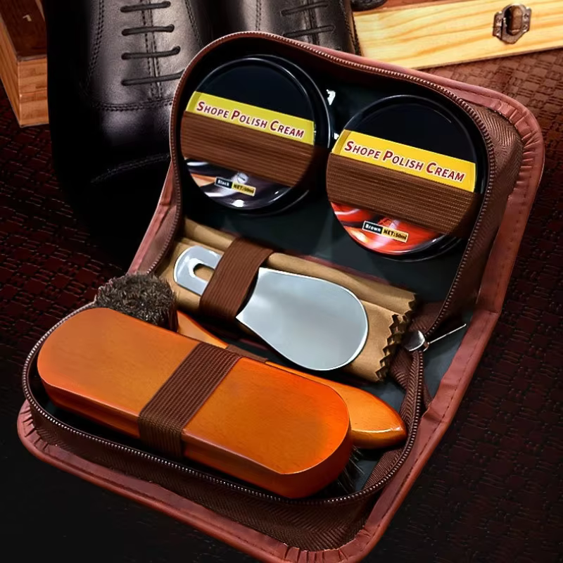Kit d'entretien pour chaussures