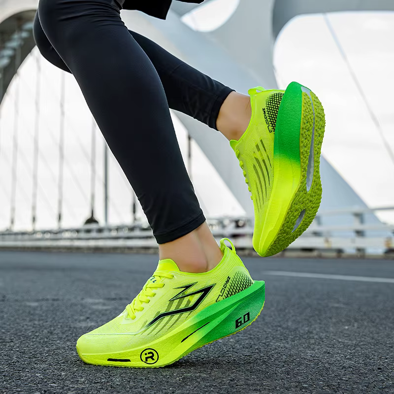 Chaussures de sport légères pour hommes et femmes