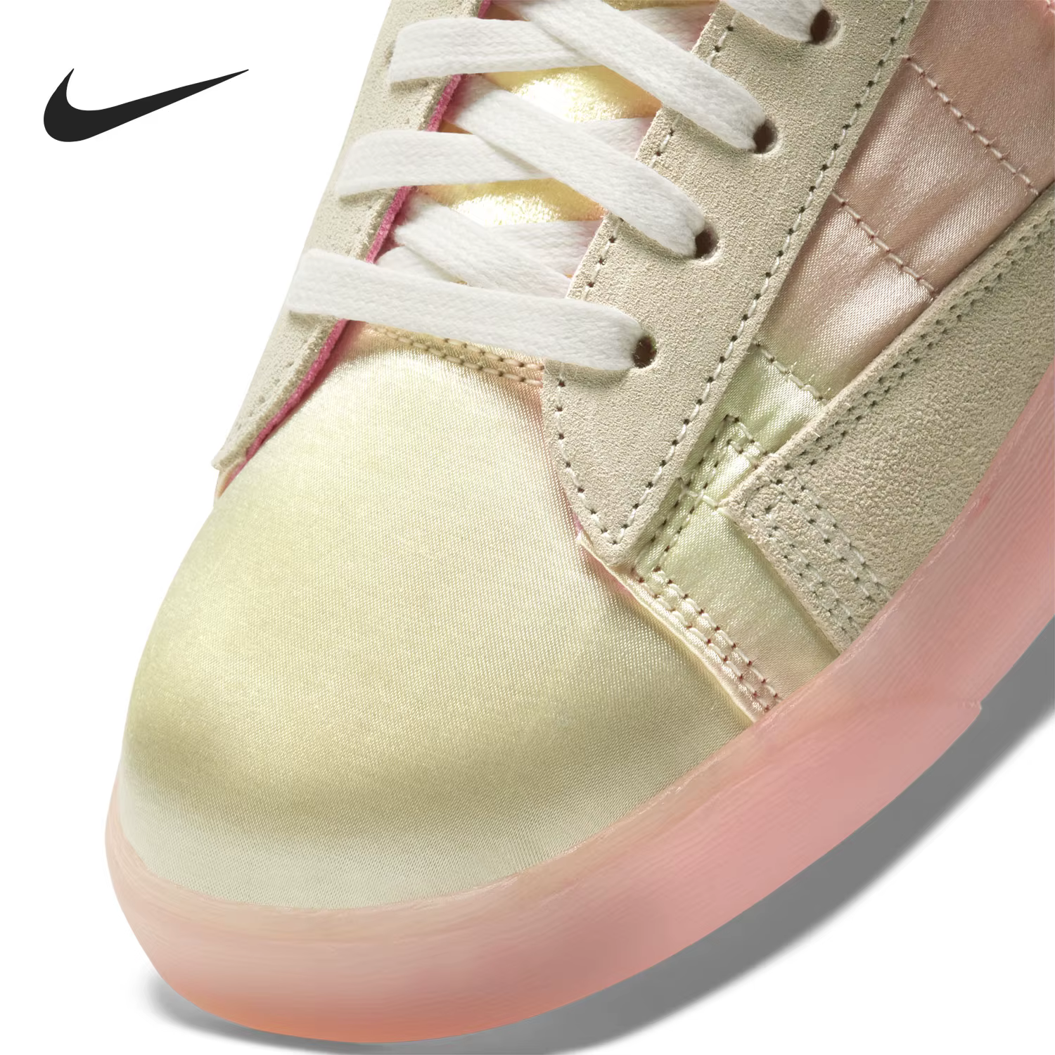 Nike véritable femmes saisonnier nouvelles baskets hautes chaussures décontractées à la mode DD8482-163