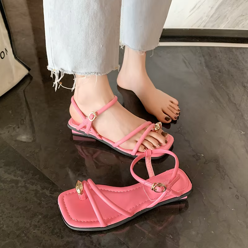 Sandales plates d'été style romain pour femmes, sans talon, respirantes, nouvelle collection, chaussures de luxe pour femmes