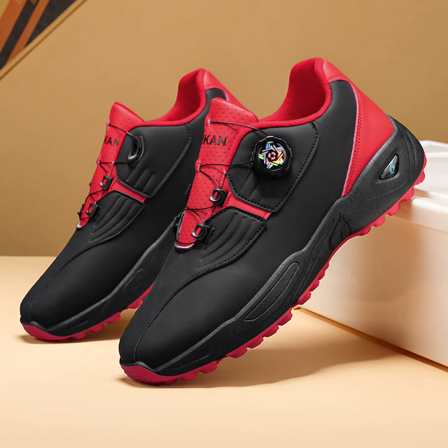 Chaussures de golf pour hommes : baskets athlétiques antidérapantes de haute qualité équipées d'un bouton rotatif pour un confort ultime !