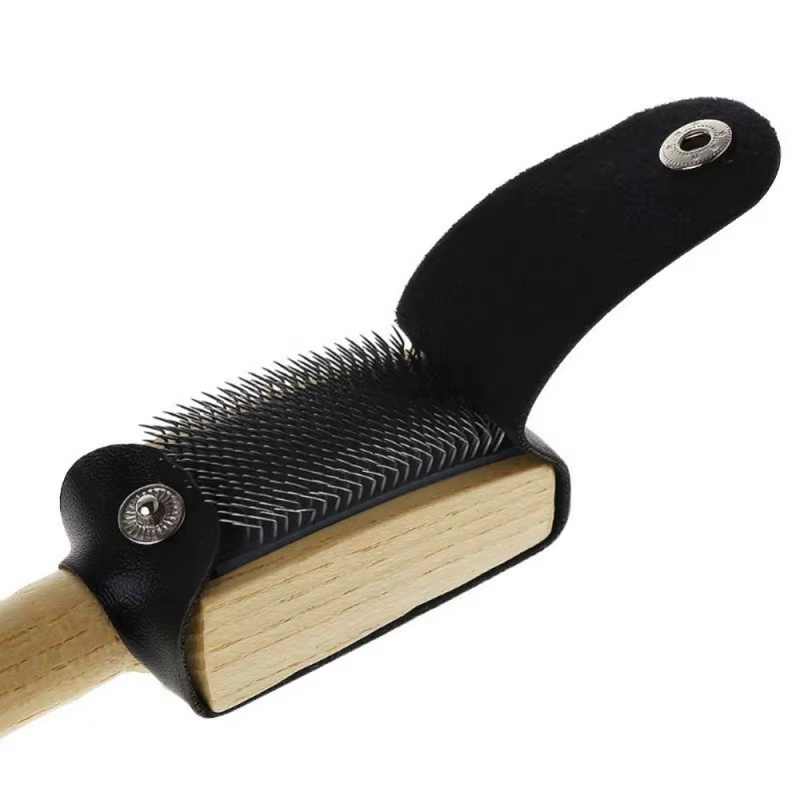 Brosses à chaussures avec bois