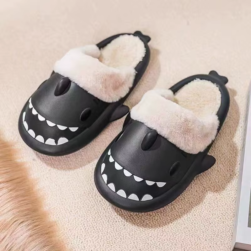 Pantoufles en coton requin pour femmes