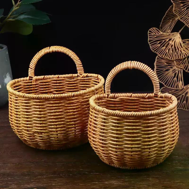 Panier de rangement de cuisine avec poignée, joli panier tissé mural suspendu Kawaii, panier de rangement suspendu, organisateur d'articles divers de cuisine