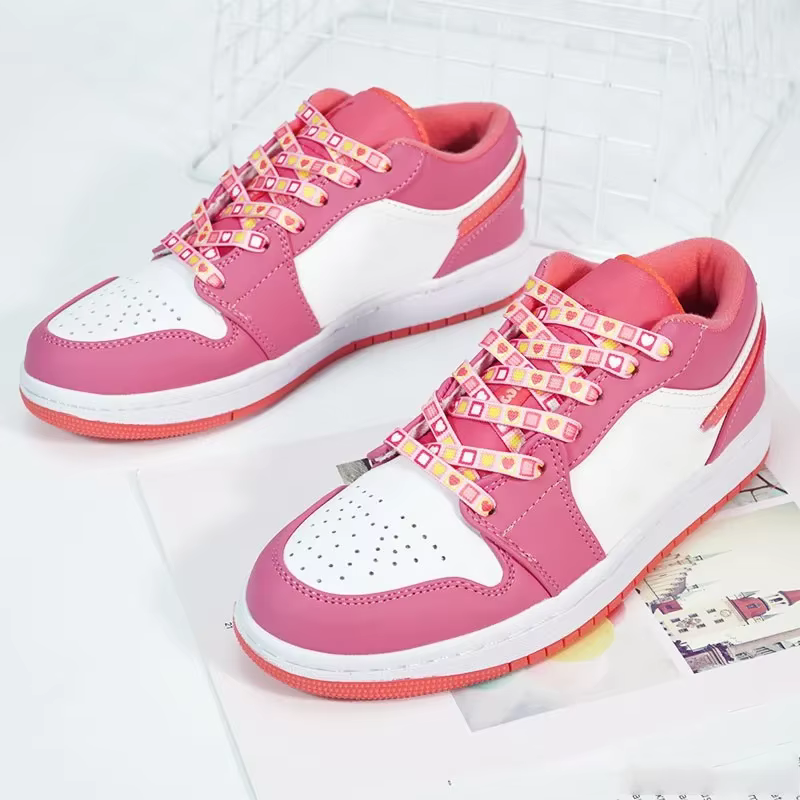 Lacets plats personnalisés Saint-Valentin Cœur Rose Amour pour Chaussures de Sport en Toile Haute pour Couples