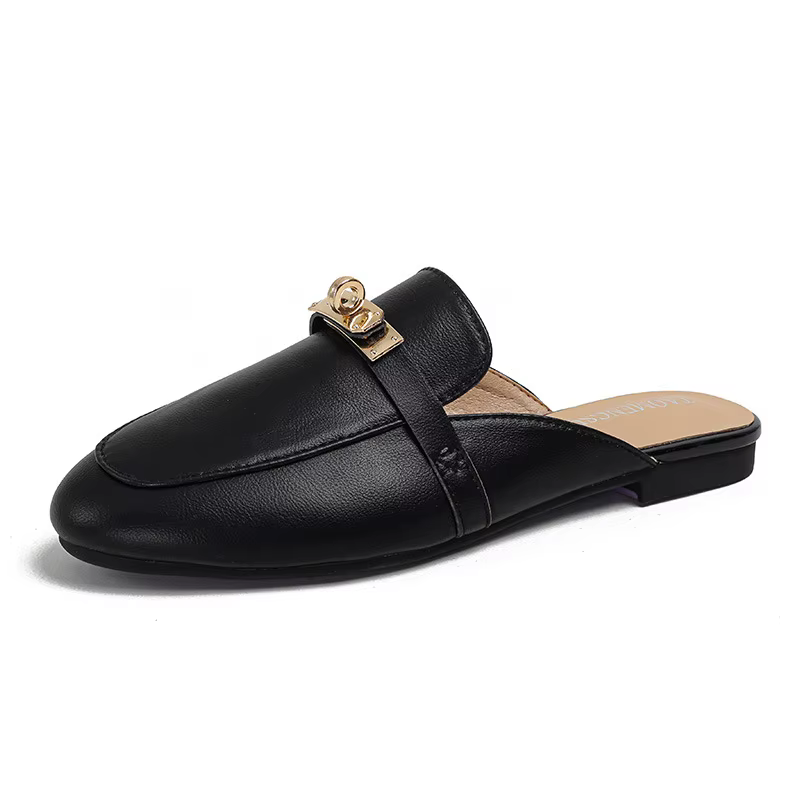 Un incontournable pour les amateurs de détails : mules pour femmes avec boucle et bout en cuir véritable
