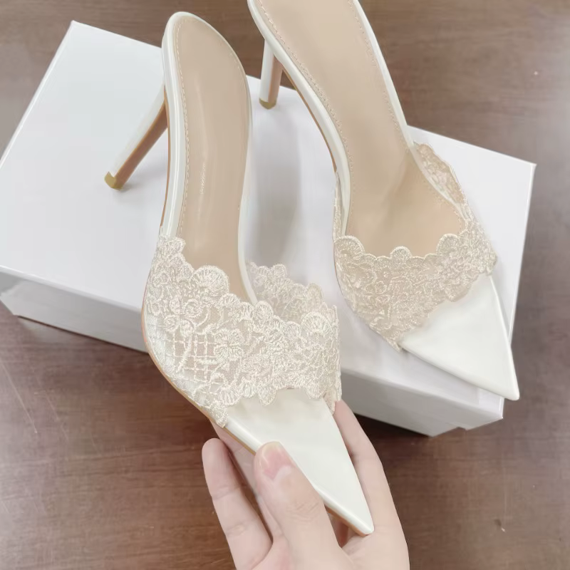 Pantoufles à talons hauts pour femmes