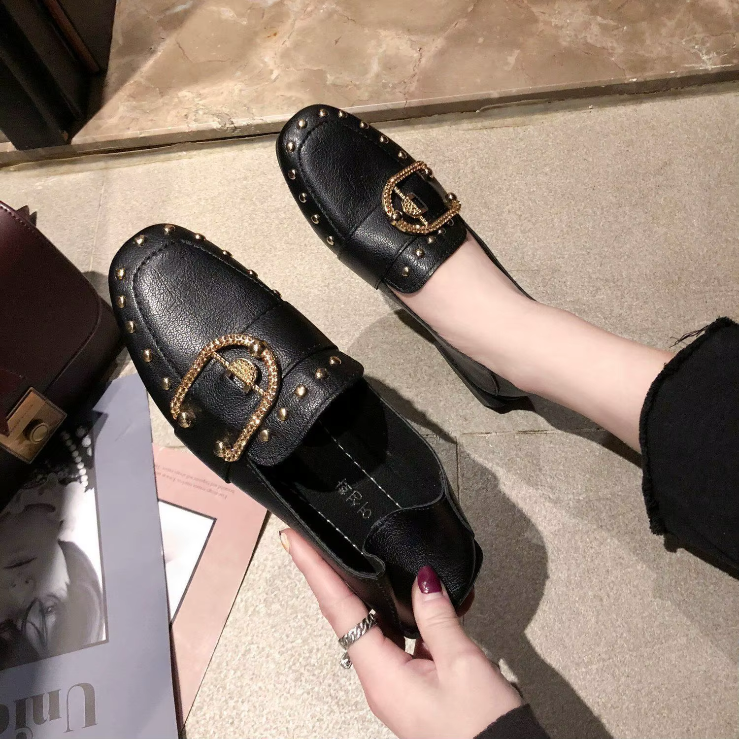 Bout carré noir mocassins chaussures pour femmes 2025 dames chaussures d'été talon bas élégant Y2k printemps Chic avec chaussure chaude élégante A