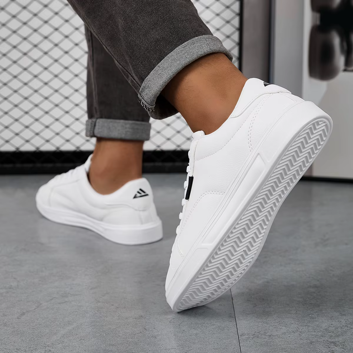 Hommes chaussures confortable décontracté pour femmes baskets en cuir blanc léger marche plat Sport de plein air course Tennis zapatillas