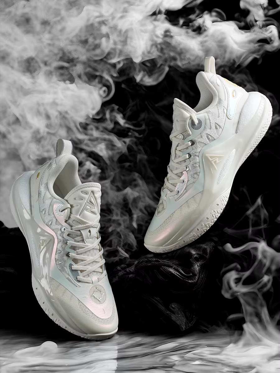 Chaussures de basket-ball RIGORER Austin Reaves AR2 'Ghost' – Baskets antidérapantes à rebond élevé avec électro-bordures blanches et argentées