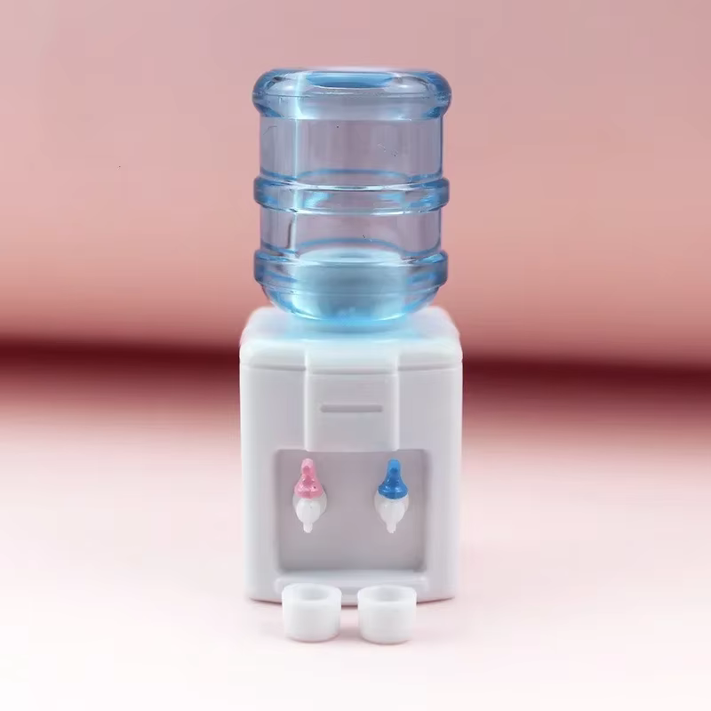Nouveau modèle de scène de jeu alimentaire miniature, mini accessoires, mini distributeur d'eau, accessoires de décoration pour la maison, pour le salon