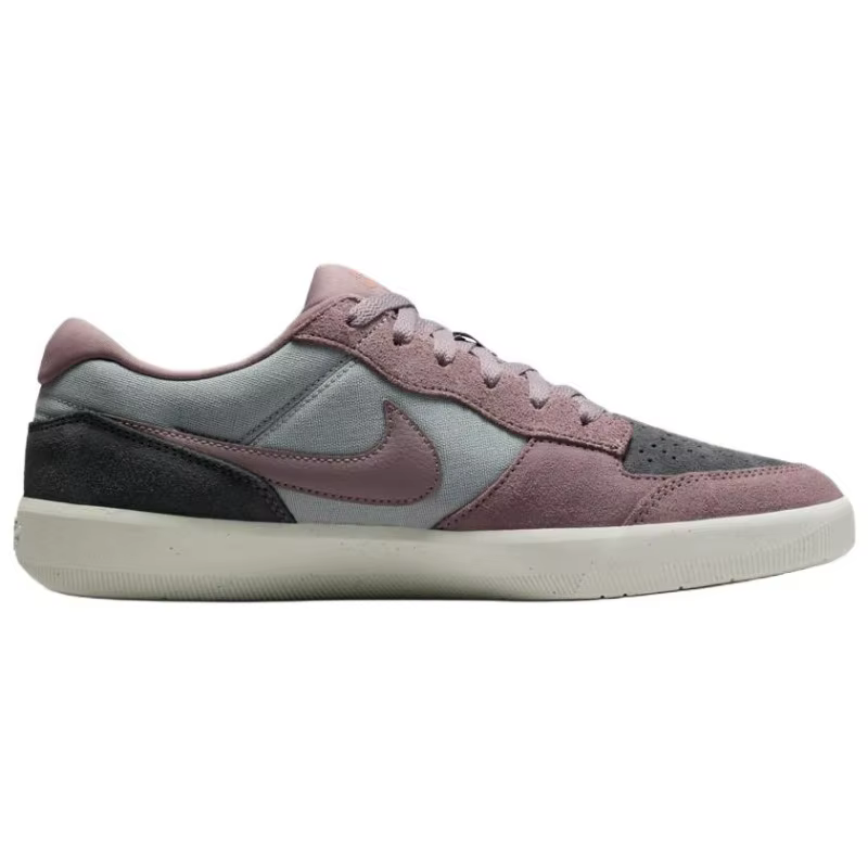 Nike SB Force 58 baskets basses en cuir rétro