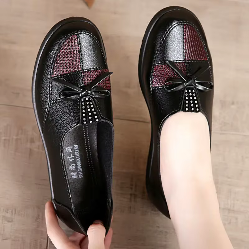 Chaussures plates en cuir pour femmes
