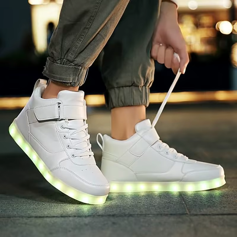 Chaussures Led femmes hommes baskets lumineuses unisexe