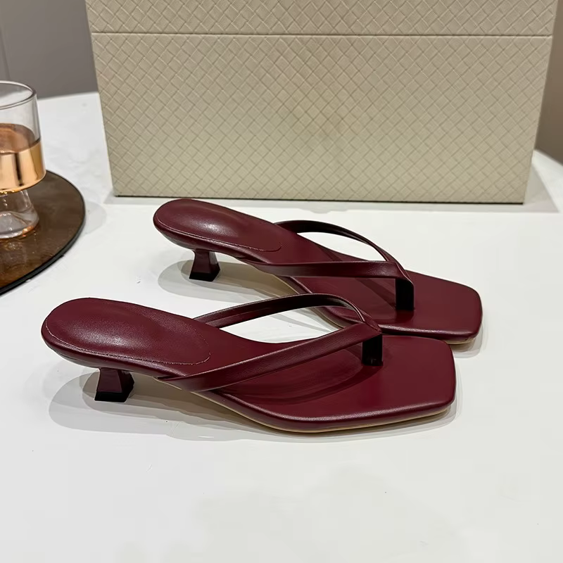 Pantoufles d'été à Clip pour femmes, chaussures confortables à talons bas, tenue décontractée, Style de rue, Sandalis