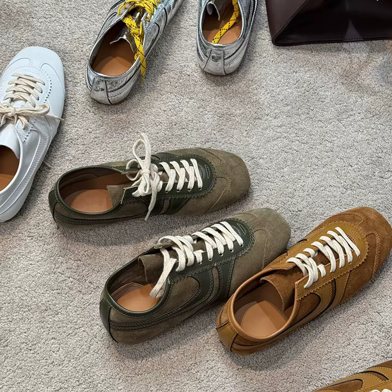 Chaussures d'entraînement allemandes pour femmes en cuir véritable