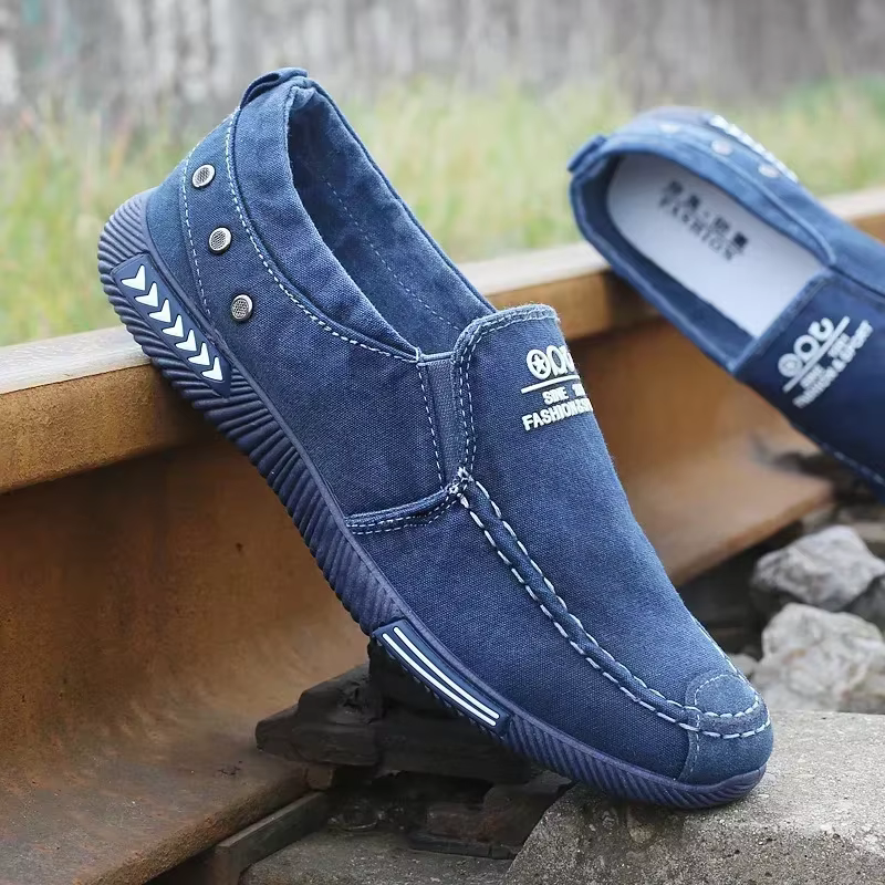 Denim hommes toile chaussures sans lacet baskets mâle pour l'été 2025 nouveau mocassin de conduite en plein air à la