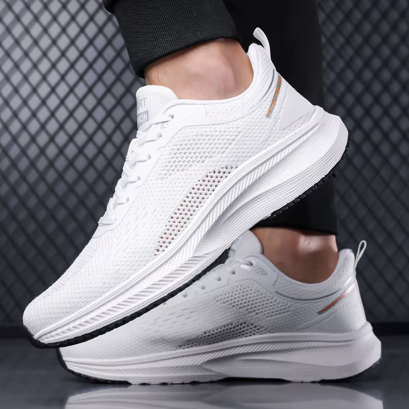 Chaussures de course en maille blanche pour hommes
