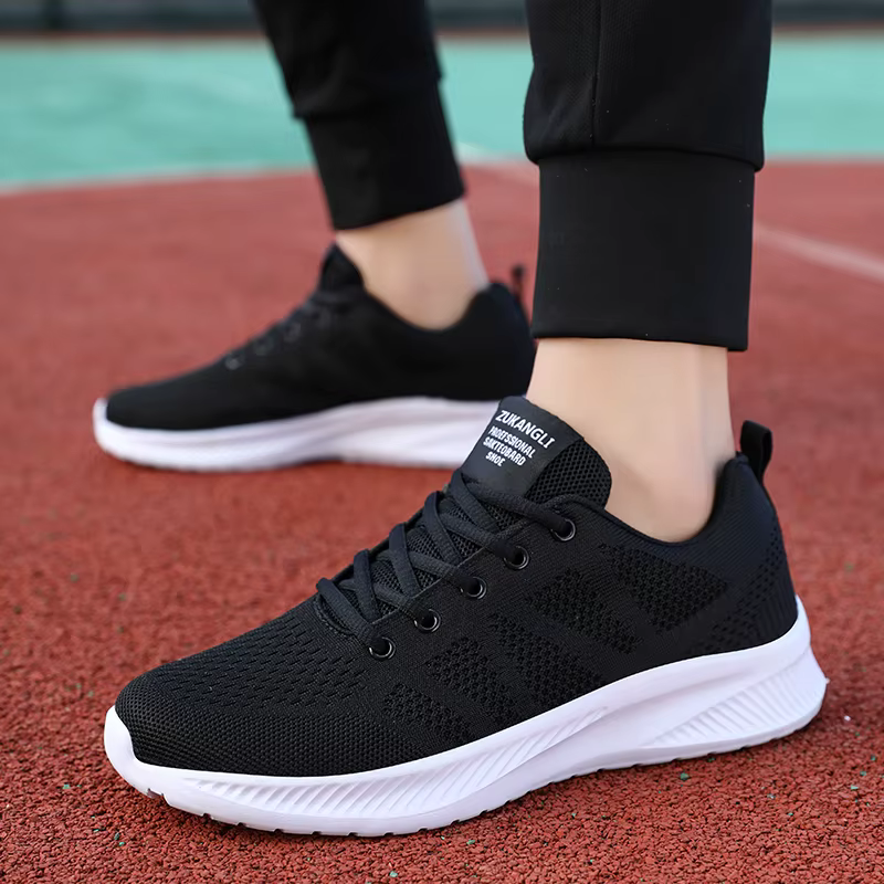 Baskets de course légères en maille pour hommes