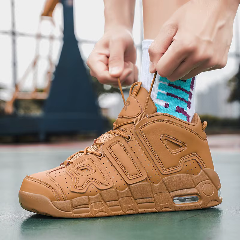 Chaussures de basket-ball en cuir à tige haute