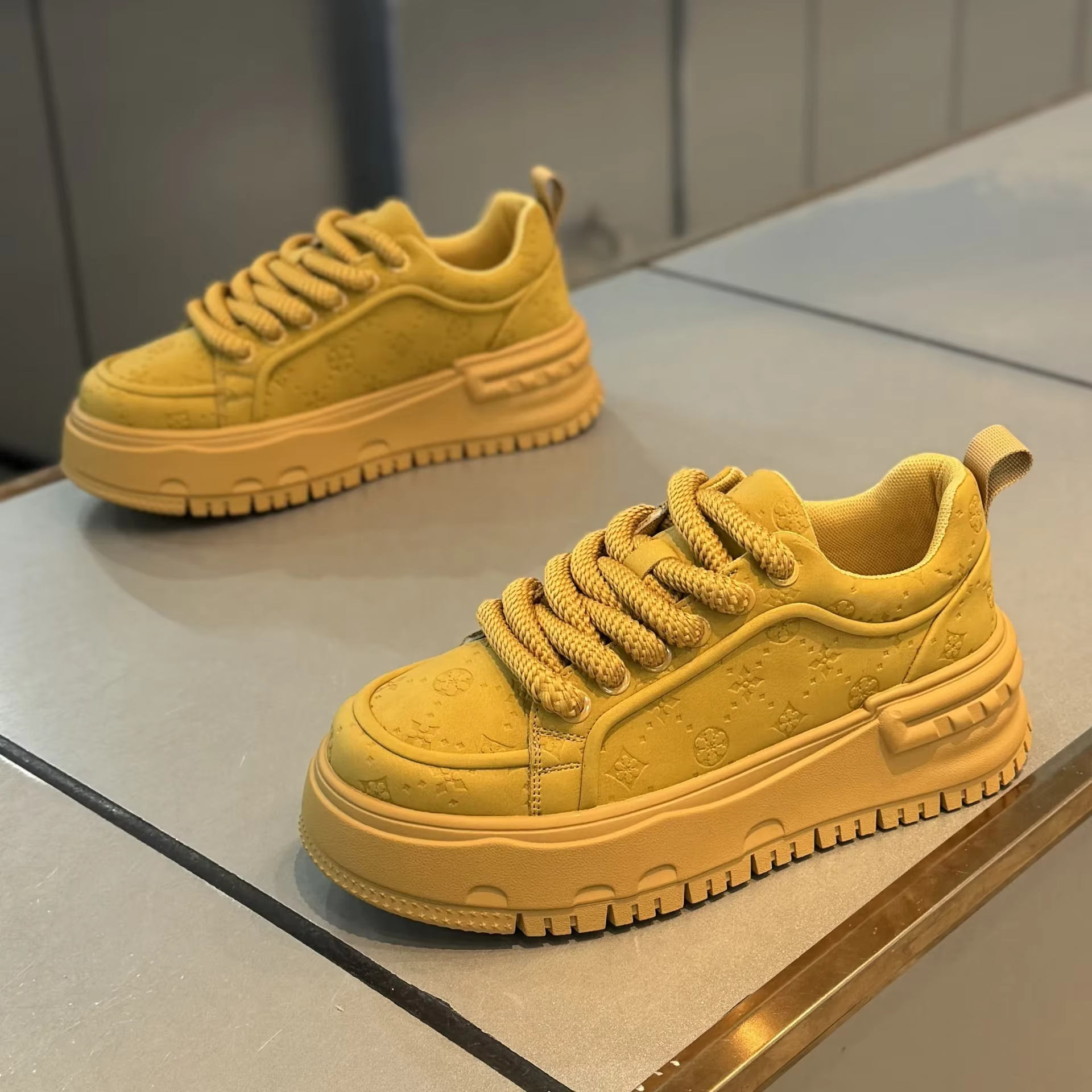 Chaussures légères et tendance pour hommes