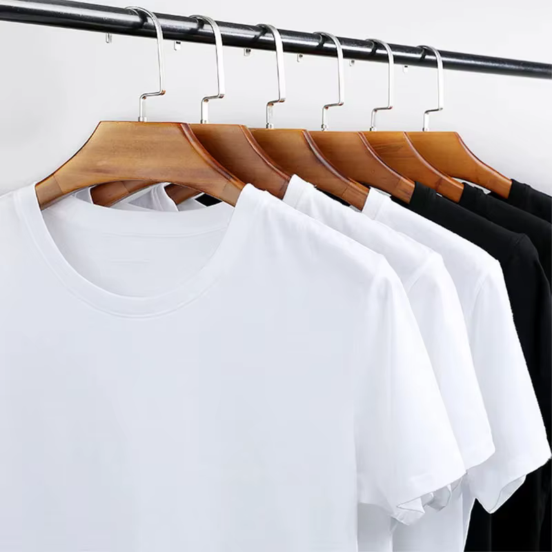 T-shirt à manches courtes tendance style streetwear d'été, nouveau style adapté aux hommes et aux femmes