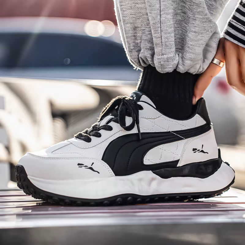 Chaussures légères pour hommes