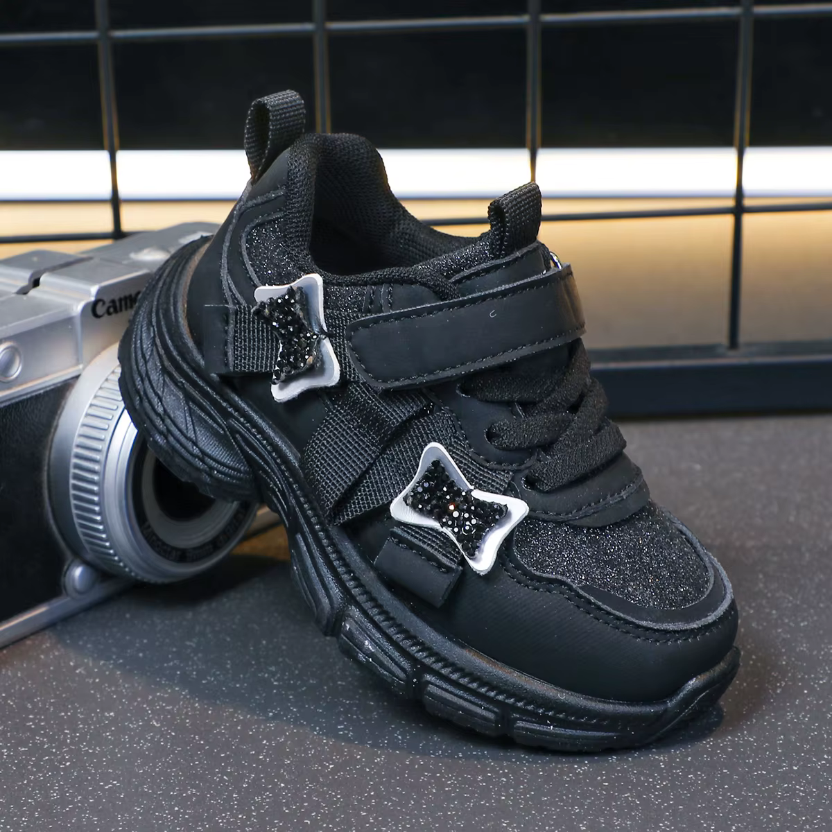 Chaussures décontractées à la mode pour garçons et filles