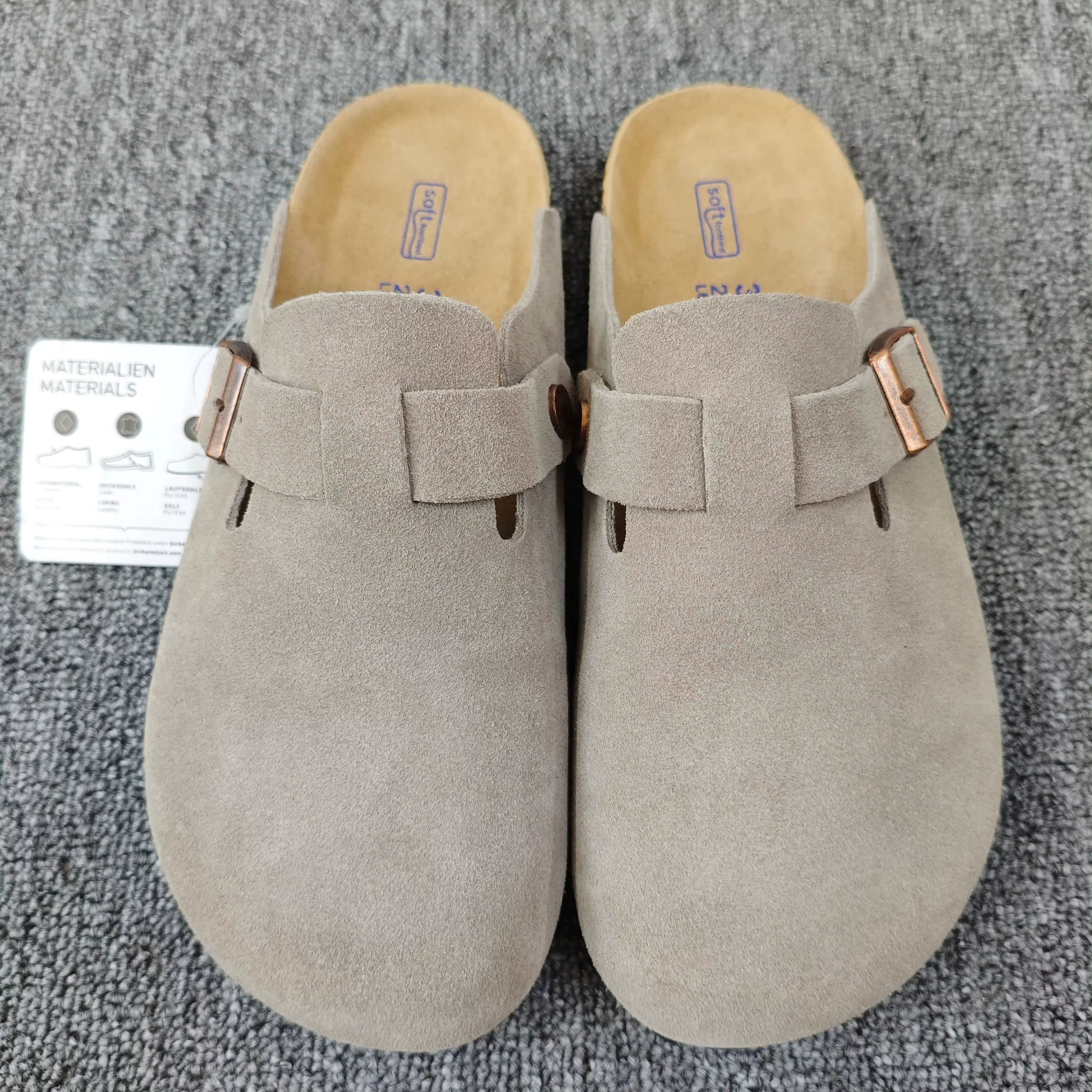 Chaussures décontractées pour hommes et sandales pour femmes : Chaussons confortables à bout fermé avec semelle en liège pour une utilisation intérieure et extérieure