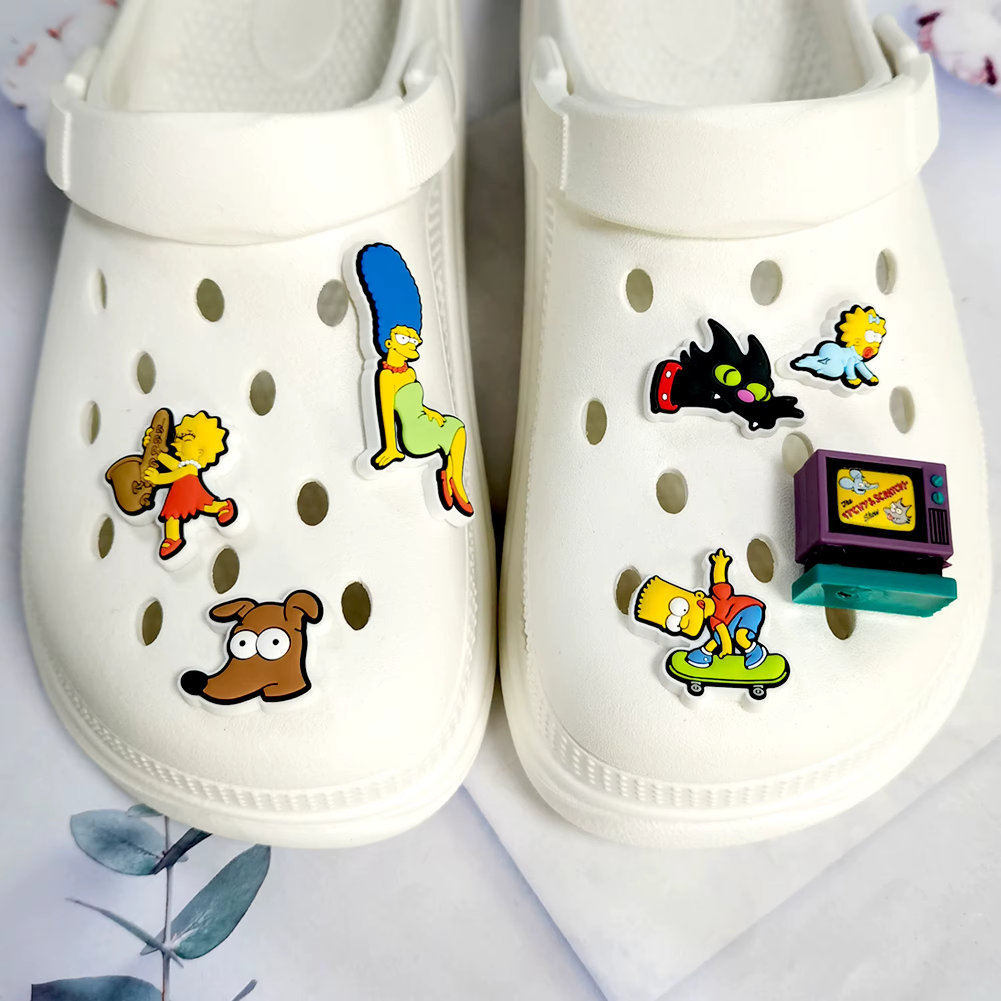 9 figurines de grande taille de la série Simpson Breloques pour chaussures en PVC