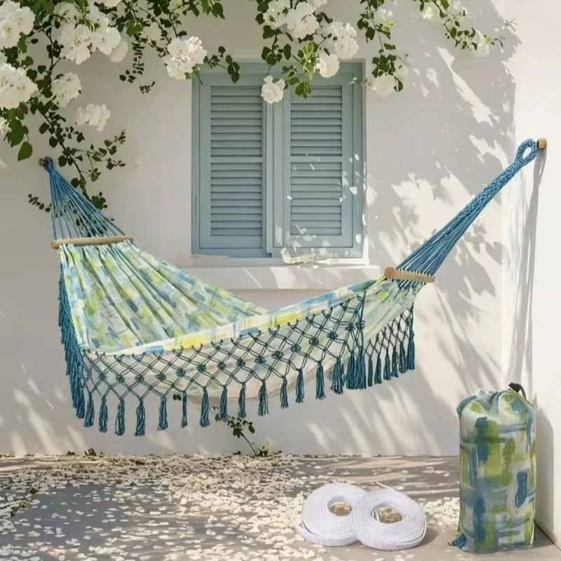 Hamac à franges de style bohème pour la détente à la maison, sur le balcon, dans la cour ou dans le jardin. Hamac suspendu pour le camping en plein air