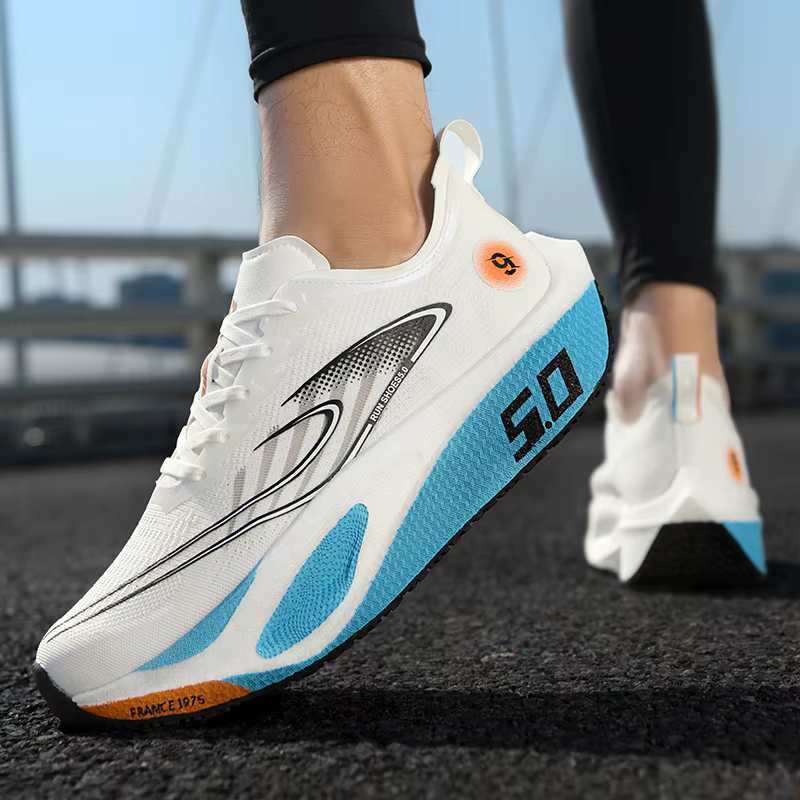 Zapatillas de running Sapatos Nouvelles chaussures de sport pour hommes et femmes
