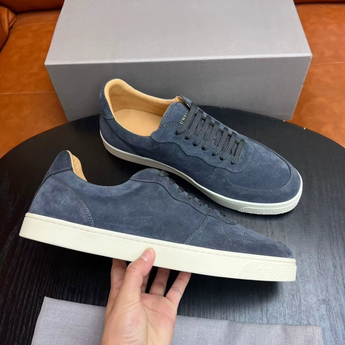 Chaussures décontractées en daim pour hommes 2026 – Baskets basses à lacets style américain