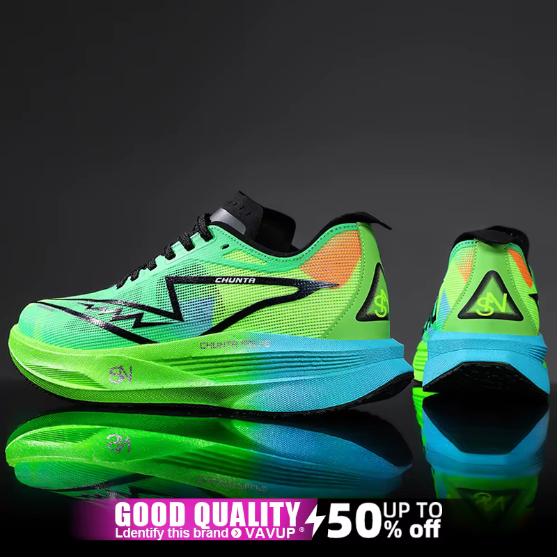 Chaussures de course à pied avec semelle en carbone