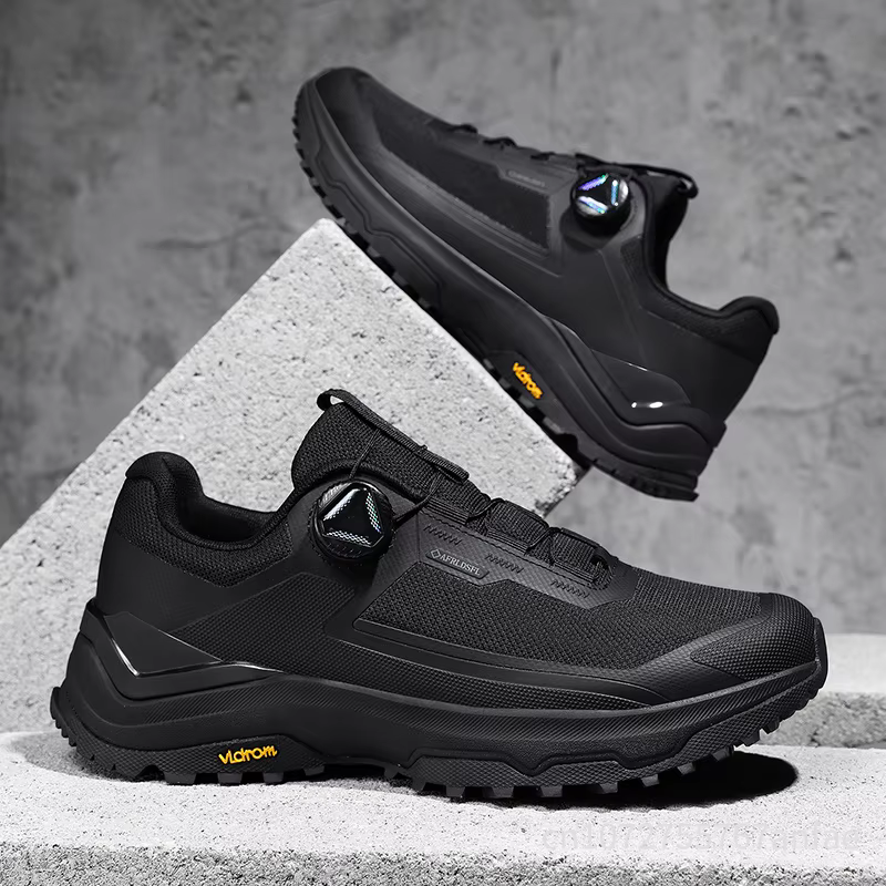 Nouvelles Chaussures de Sport d'Extérieur pour Hommes 2026 Légères Respirantes Antidérapantes Résistantes à l'Usure Amortissantes à Boucle Rotative pour le Camping
