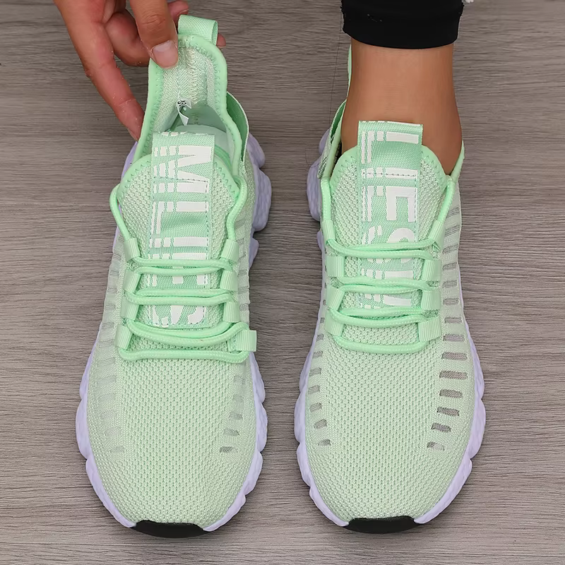 Chaussures de sport pour femmes maille légère semelle souple sangle de Jogging respirant mode