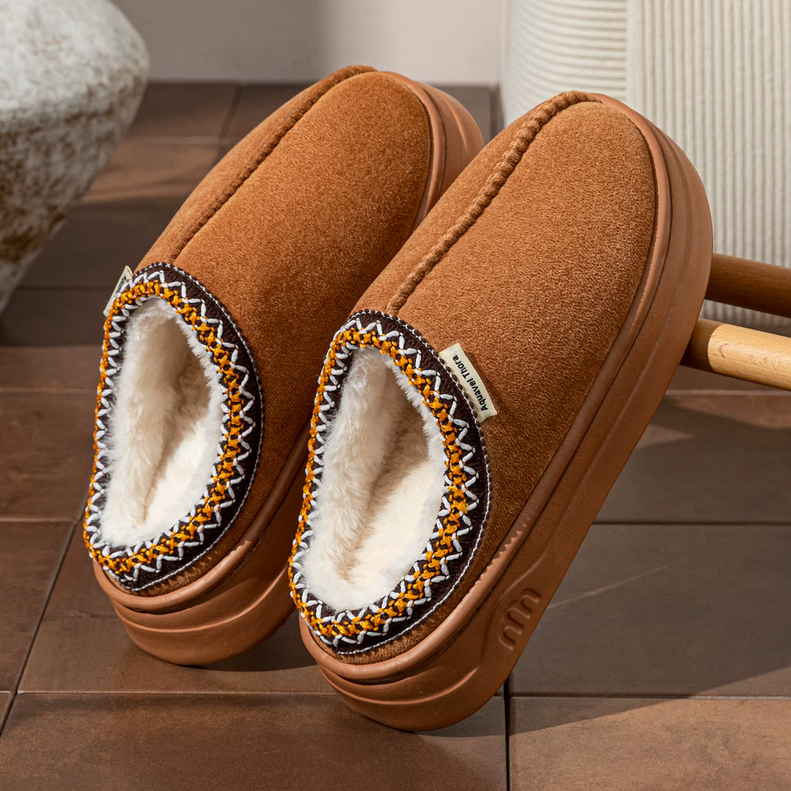 Pantoufles d'hiver pour femmes et hommes