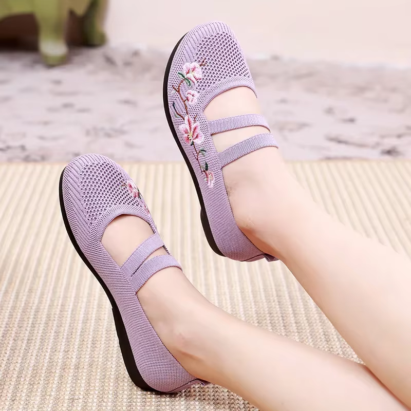 Chaussures plates brodées à enfiler pour femmes