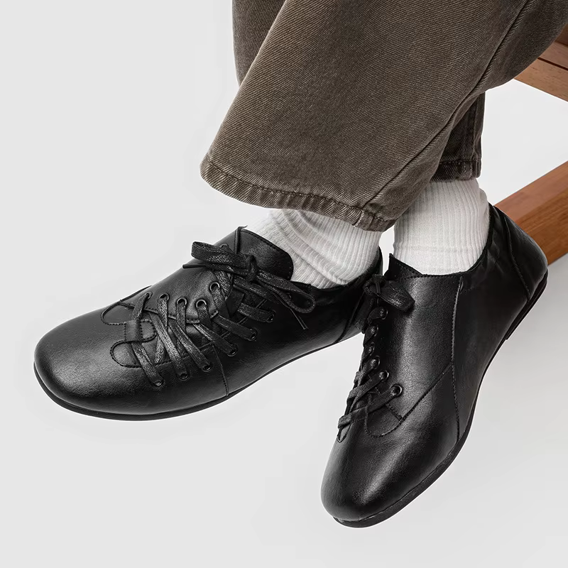 Chaussures à enfiler en cuir au Design français pour femmes