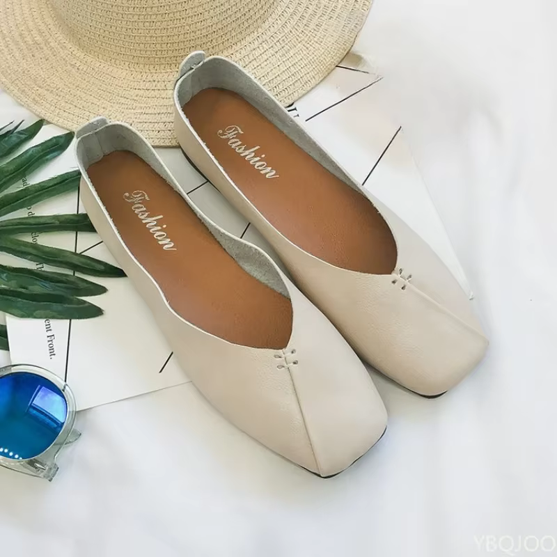 Chaussures plates à bout carré pour femmes
