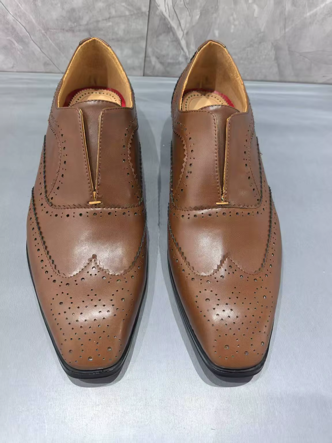 Chaussures Homme en Cuir Marron Neuf à Bout Carré