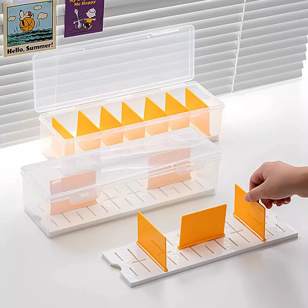 Boîte de rangement de cartes avec panneaux de séparation