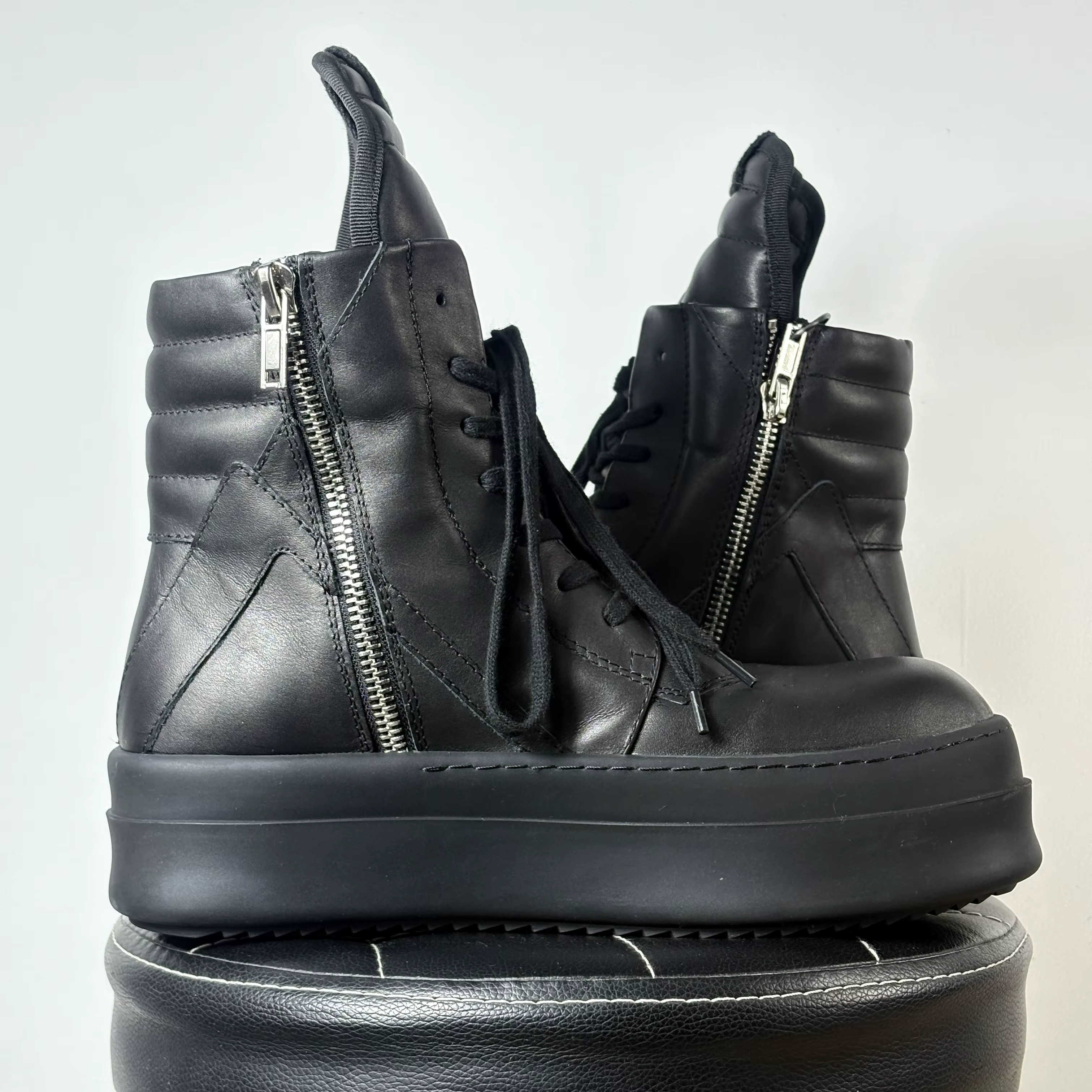 Baskets montantes à plateforme en cuir blanc pour hommes