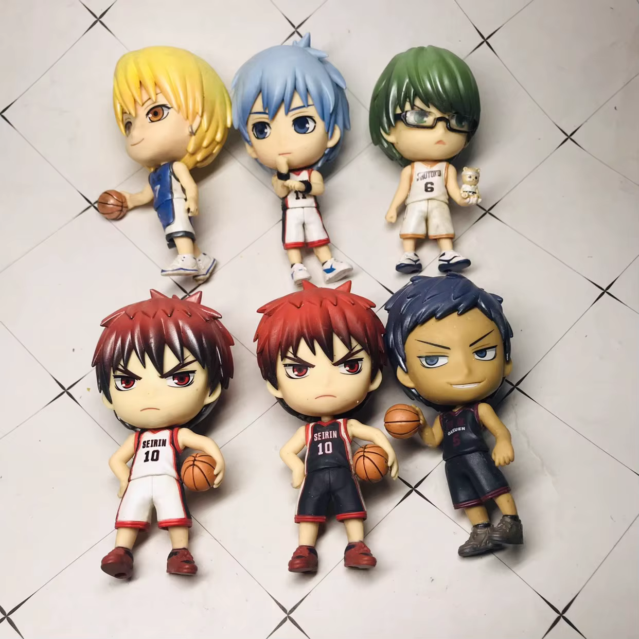 10CM Anime Kuroko basket-ball Kuroko Tetsuya Figure Kagami Taiga debout modèle jouet cadeau Aomine Daiki Aciton Figure ensemble poupée