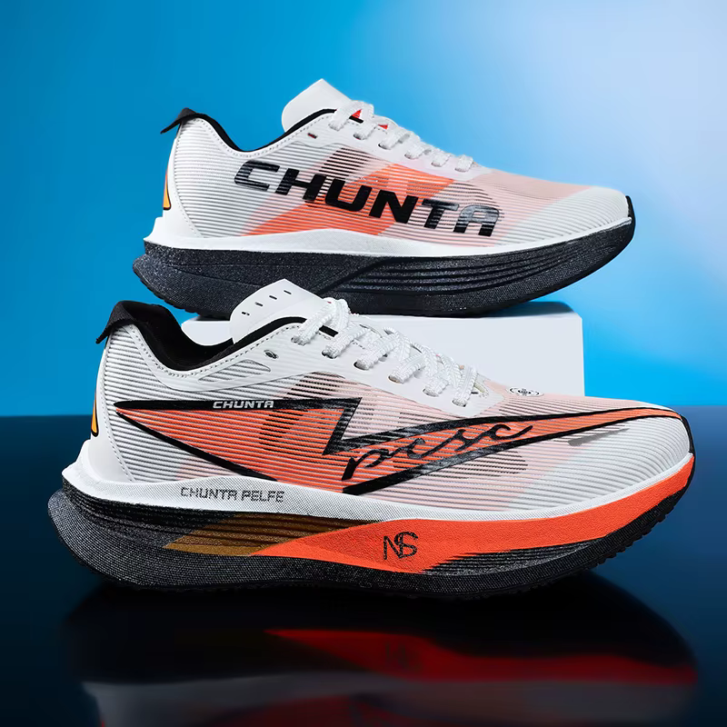 Chaussures de course à pied avec plaque en carbone