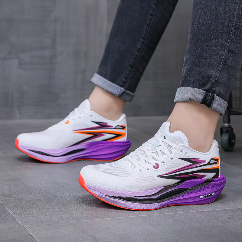 Chaussures de course pour hommes avec plaque en carbone