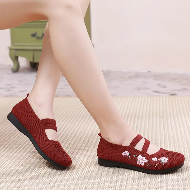 Chaussures plates brodées à enfiler pour femmes