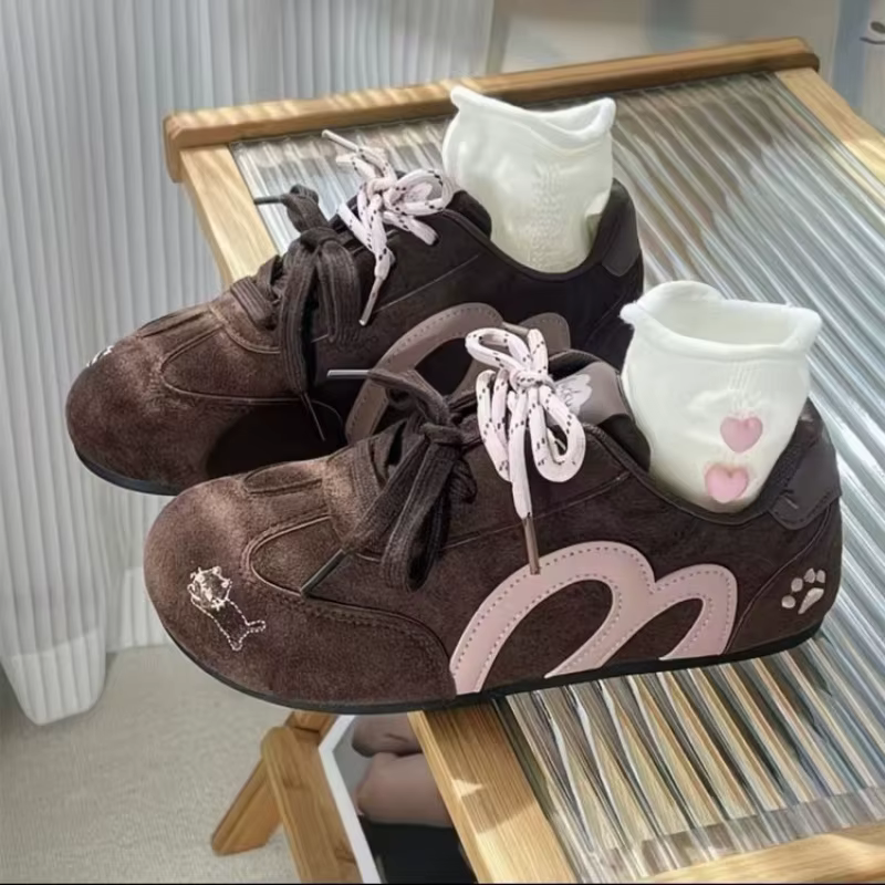 Nouvelles Baskets Polyvalentes Noires à Semelle Épaisse et Rehaussante pour Femmes