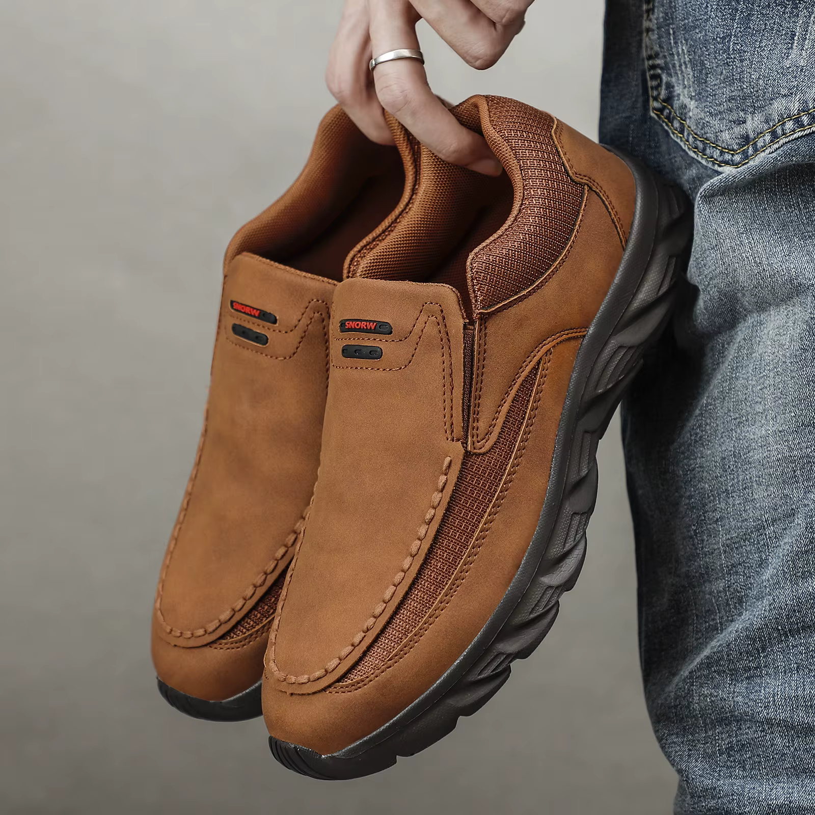 Chaussures pour hommes toile baskets 2025 nouvelle mode à la main rétro loisirs
